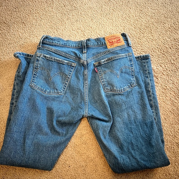 skinny/mom jeans levi’s - Picture 3 of 4